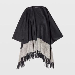 NWT Club Monaco Colorblock Fringed Poncho 100%‎ Black Gray Wool Relaxed Wrap